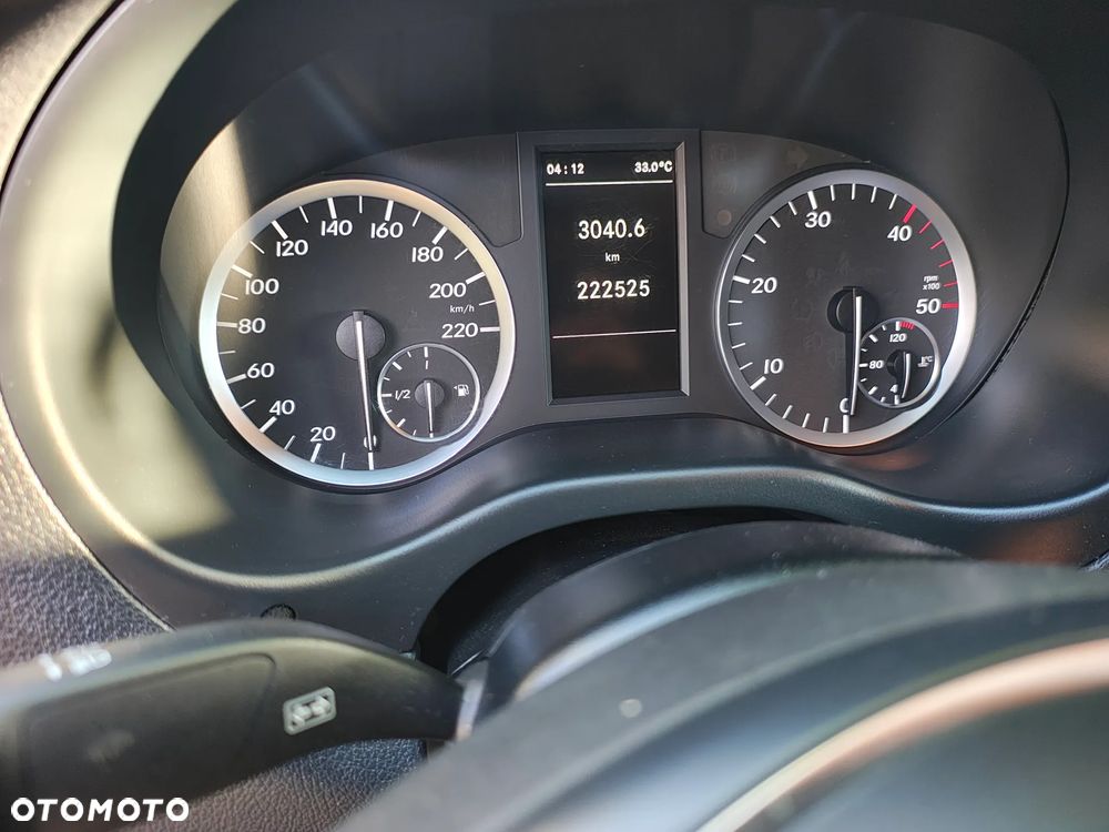 Mercedes-Benz VITO - 28