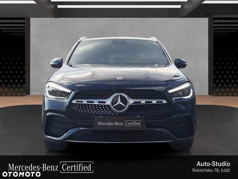 Mercedes-Benz GLA - 10