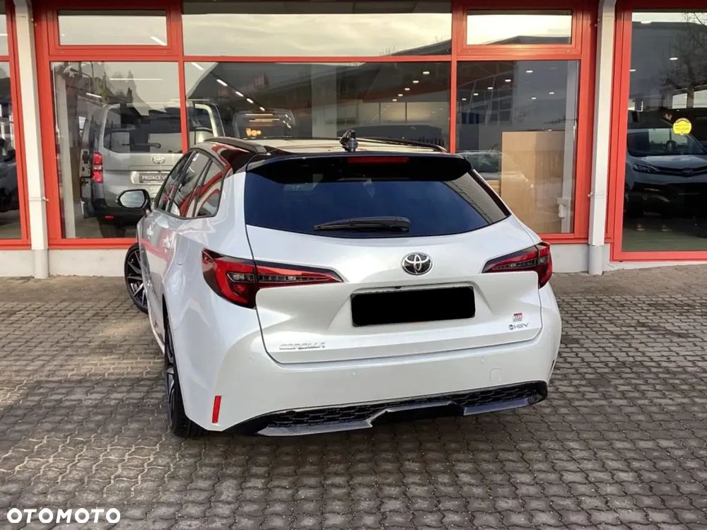 Toyota Corolla 1.8 Hybrid GR Sport - 3