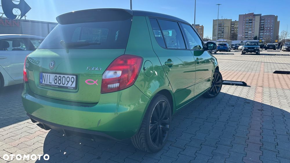 Skoda Fabia 1.4 TSI DSG RS - 11