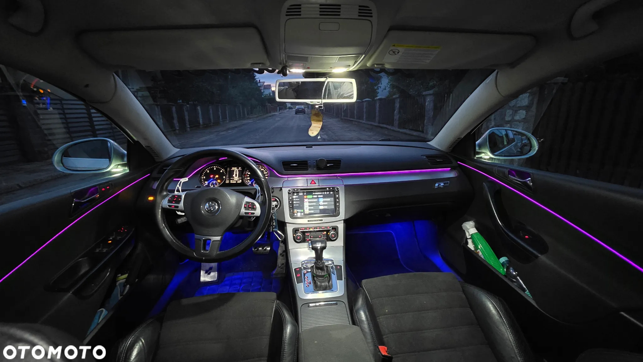 Volkswagen Passat - 13