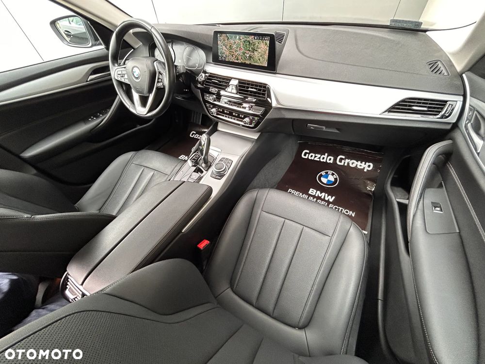 BMW Seria 5 520d xDrive MHEV - 30
