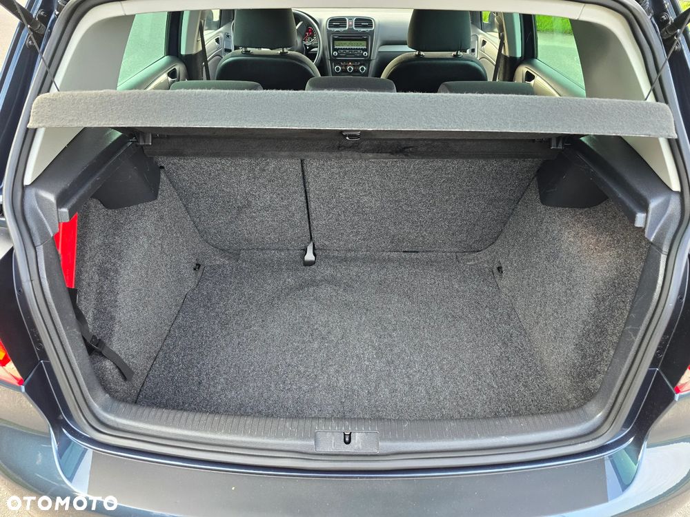 Volkswagen Golf 1.4 Style - 34