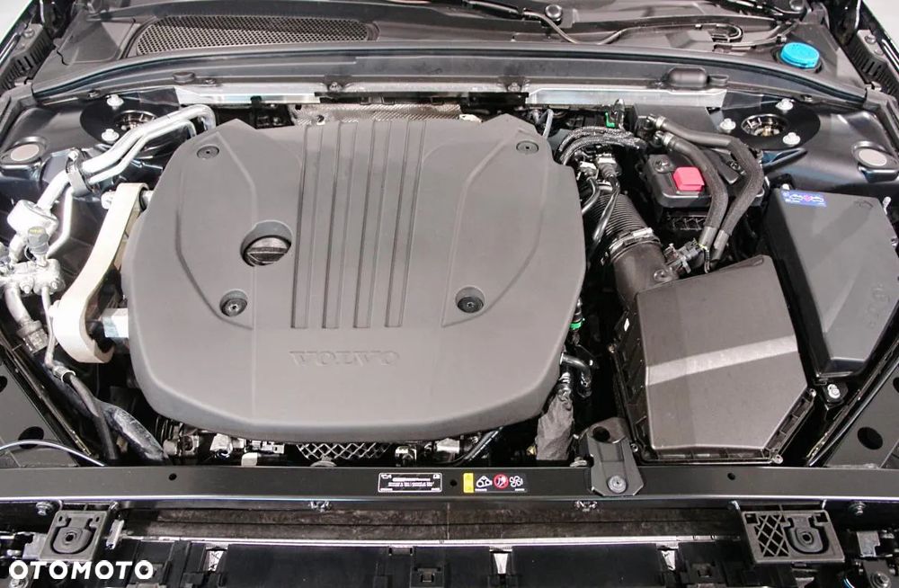 Volvo S60 B5 B AWD Ultimate Dark - 9