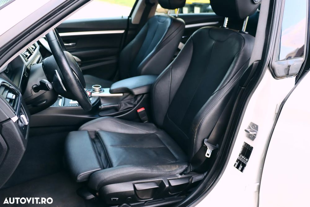 BMW Seria 3 320d Aut. Sport Line - 17
