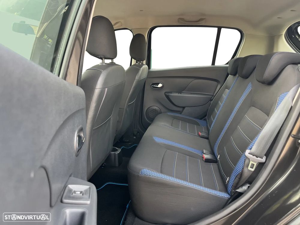 Dacia Sandero - 13