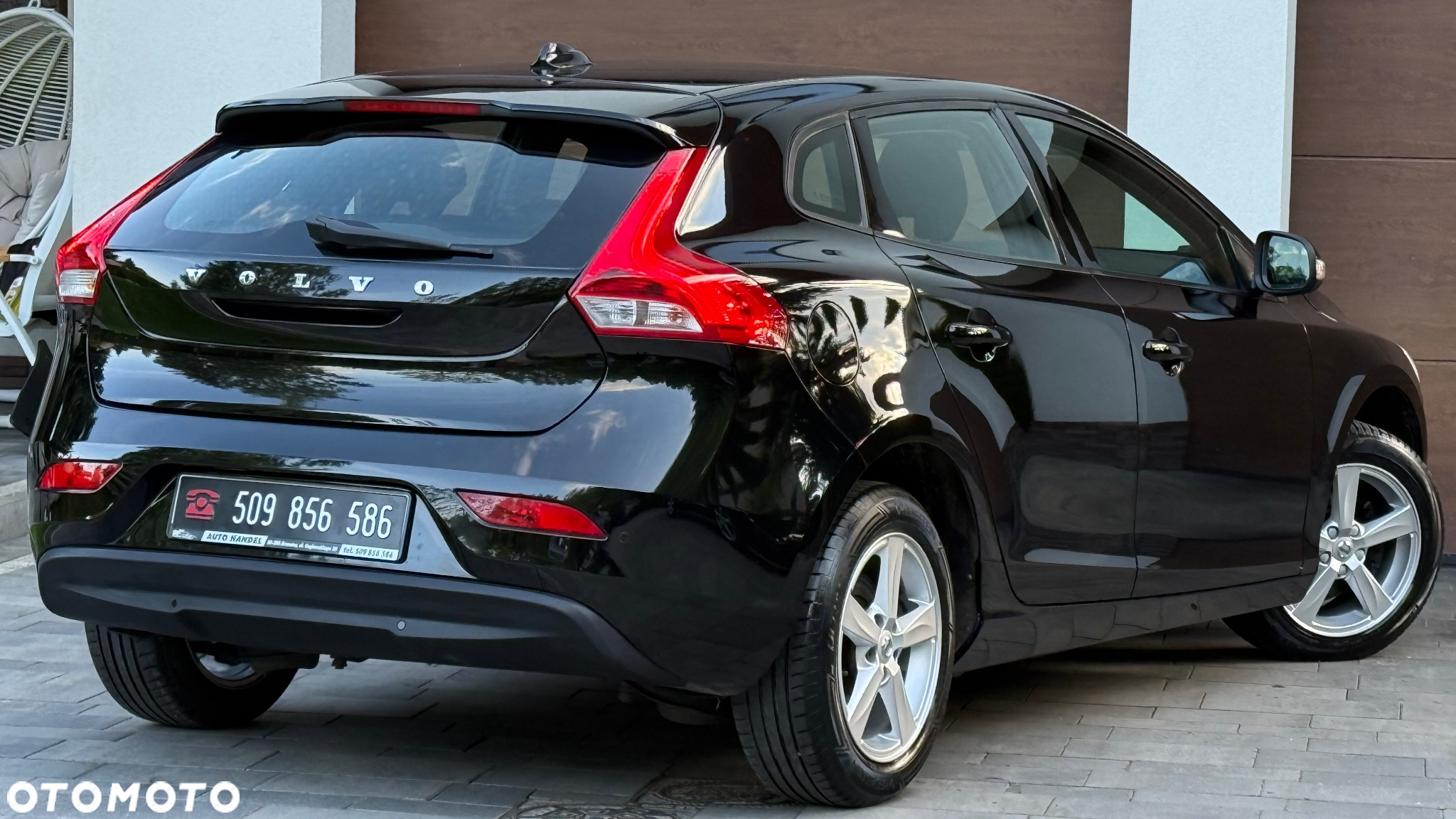Volvo V40 - 16