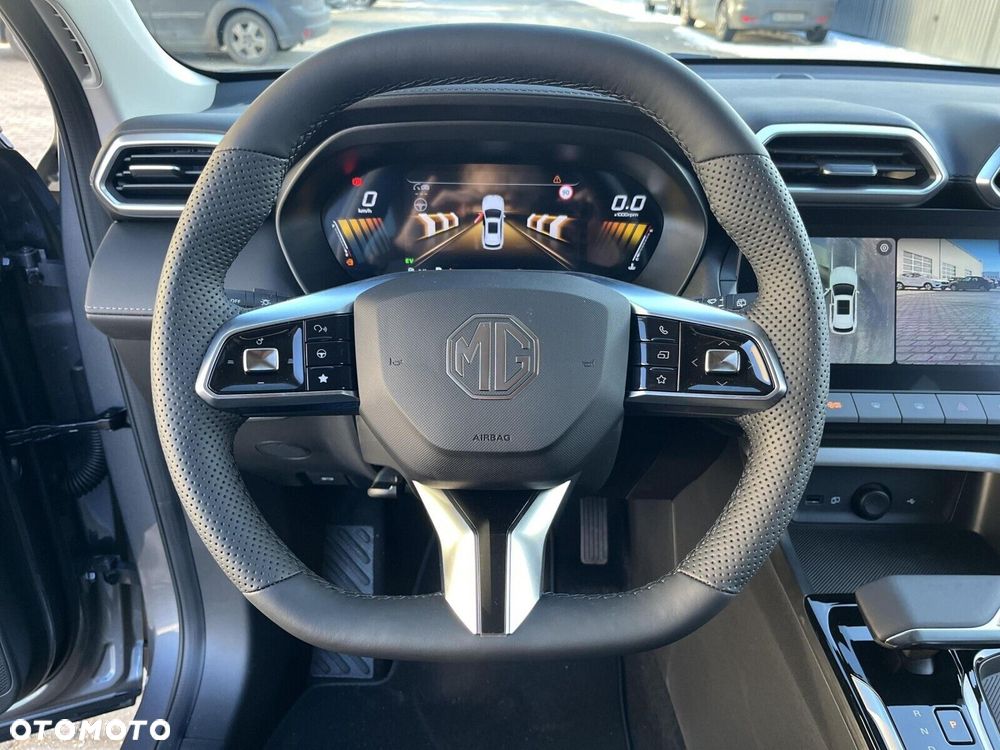 MG ZS Hybrid+ - 22