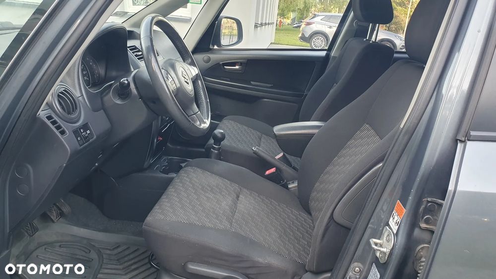 Suzuki SX4 1.6 VVT 4x2 Comfort - 14