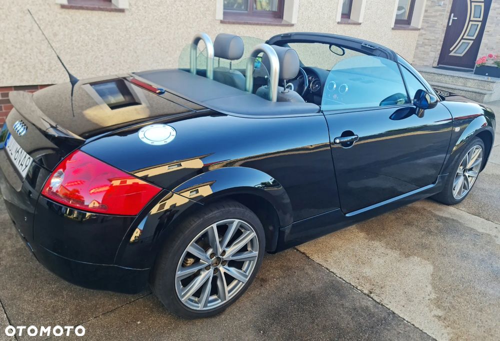 Audi TT Roadster - 11
