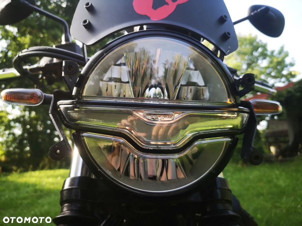 Moto Guzzi V7 - 17