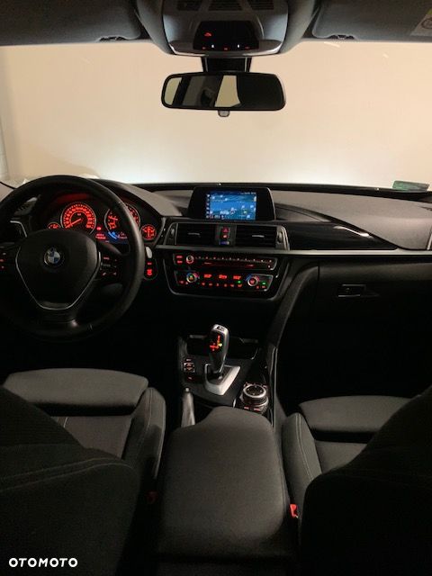 BMW 3GT 320i Sport Line sport - 16