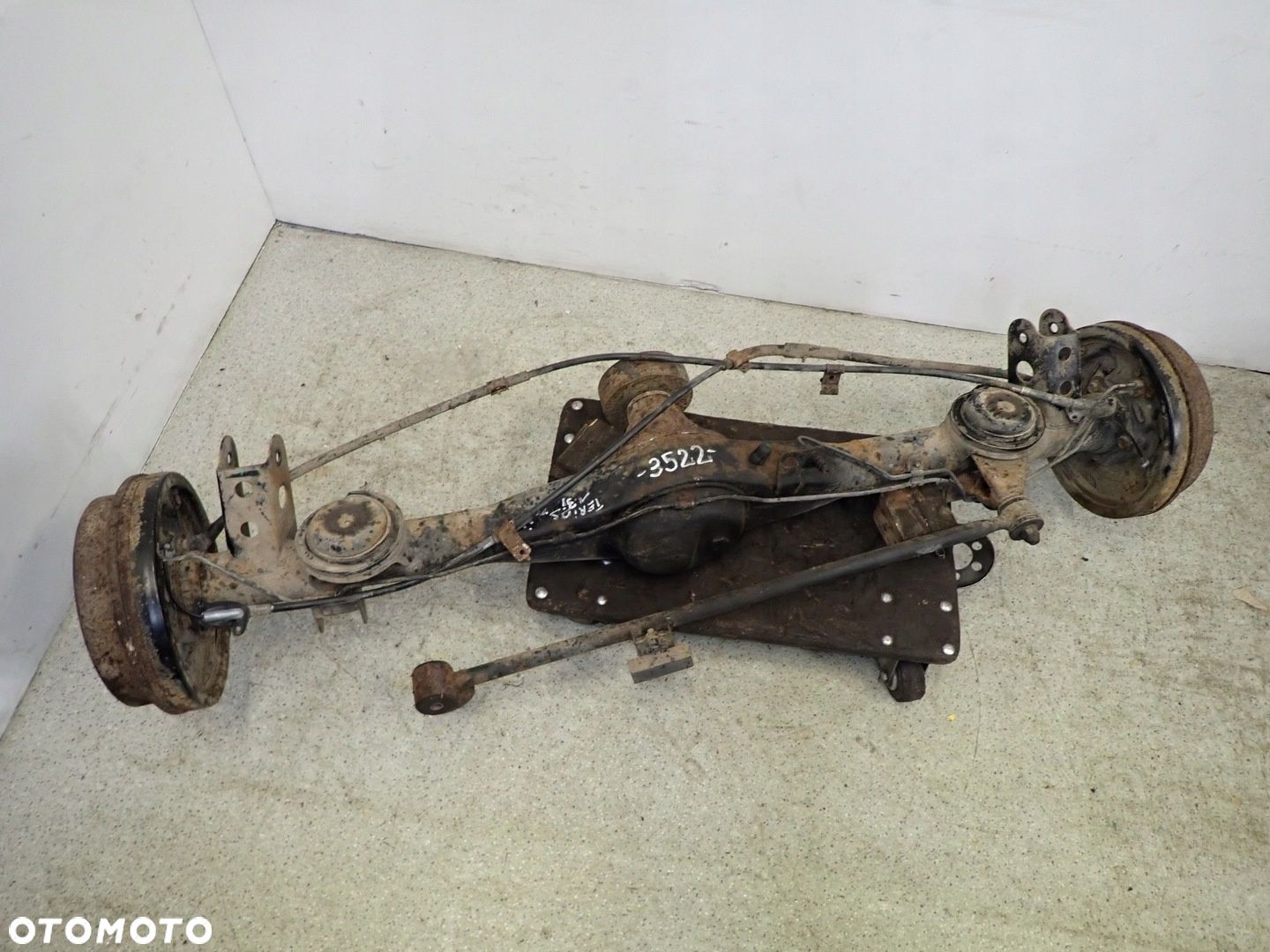 DAIHATSU TERIOS 00-06 MOST TYLNY - 1
