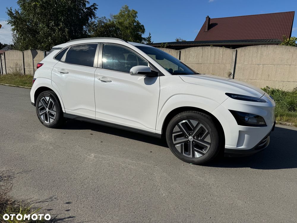 Hyundai Kona Electric 64kWh Executive - 3