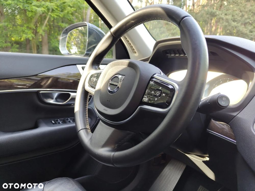 Volvo XC 90 T6 AWD Momentum 7os - 10