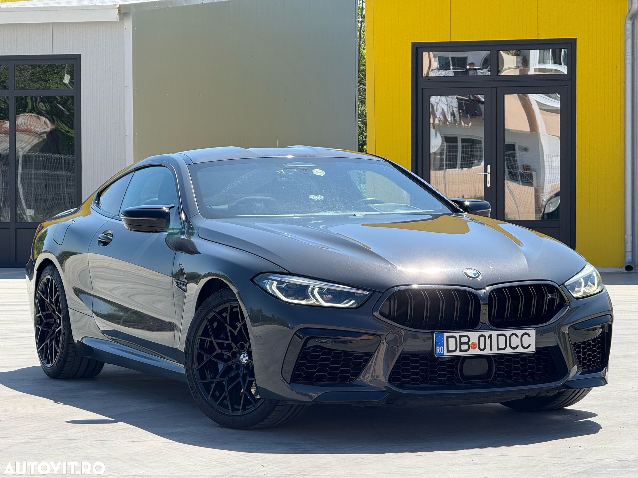 BMW M8 Competition - 1