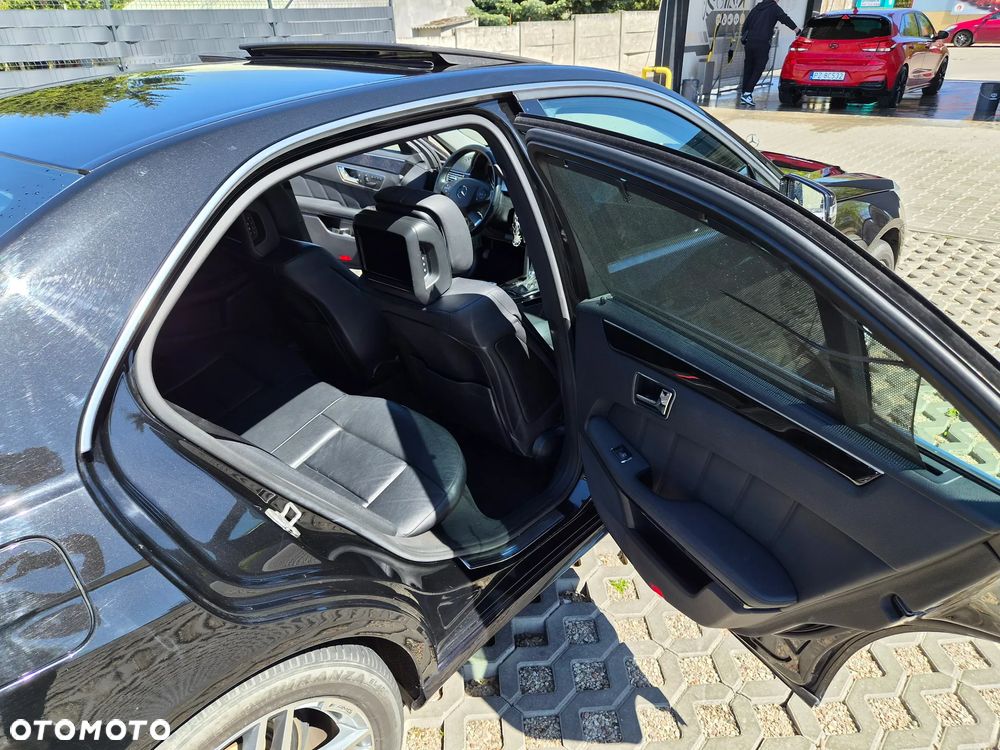 Mercedes-Benz Klasa E 250 CDI 4-Matic BlueEff Avantgarde - 28