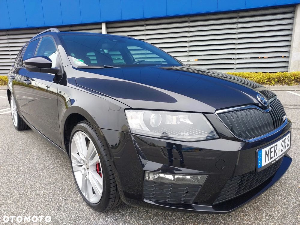 Skoda Octavia 2.0 TDI DSG RS - 11