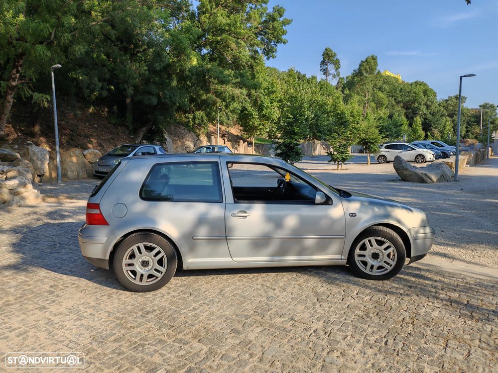 VW Golf 1.9 TDi Highline - 5