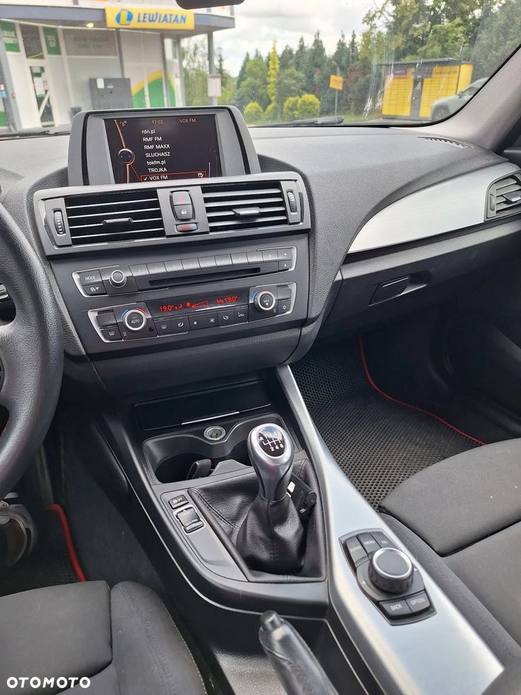 BMW Seria 1 116d Sport Line - 11