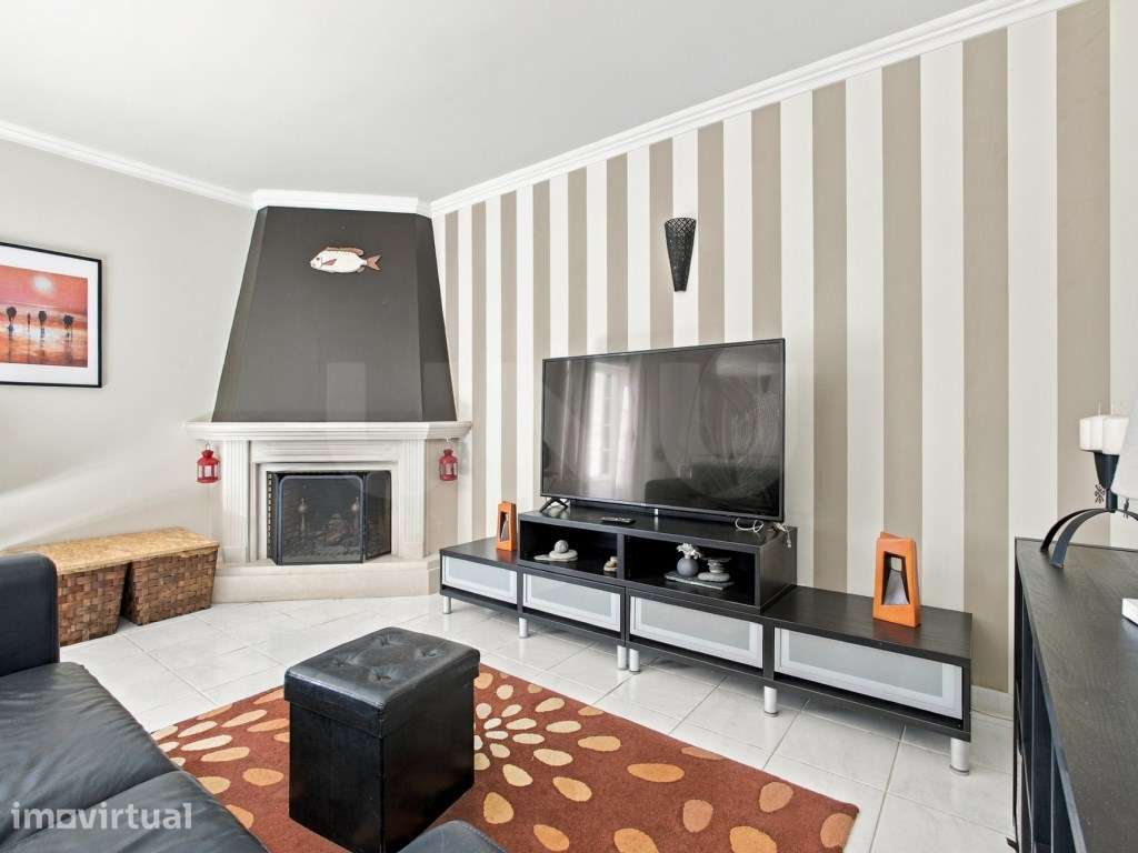 Apartamento T2+1, para venda, em São Pedro da Cadeira, no eixo Eric... - Grande imagem: 2/28