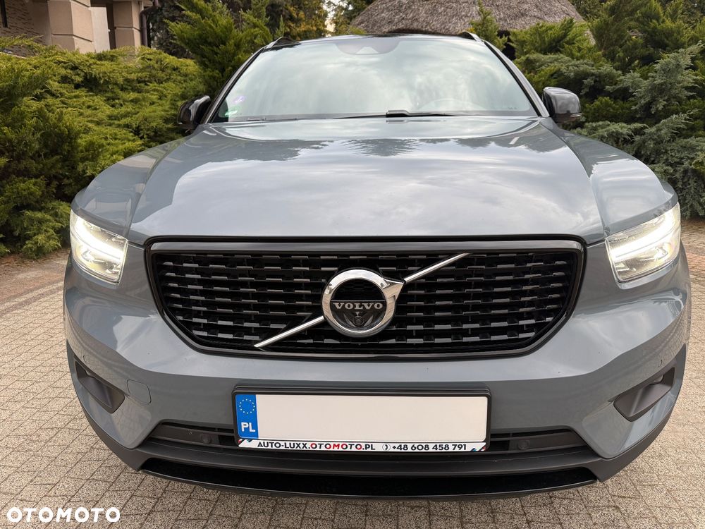 Volvo XC 40 B4 B DKG Ultra Dark - 14