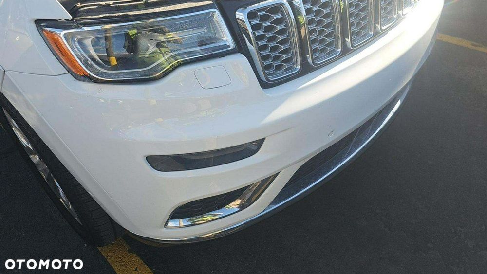 Jeep Grand Cherokee - 17