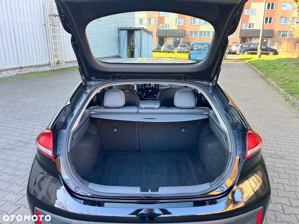 Hyundai IONIQ Hybrid Business - 9