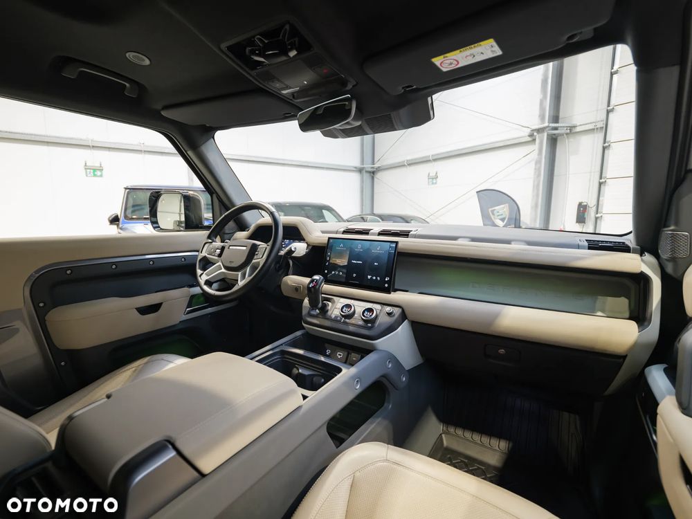 Land Rover Defender 2.0 P300 SE - 20