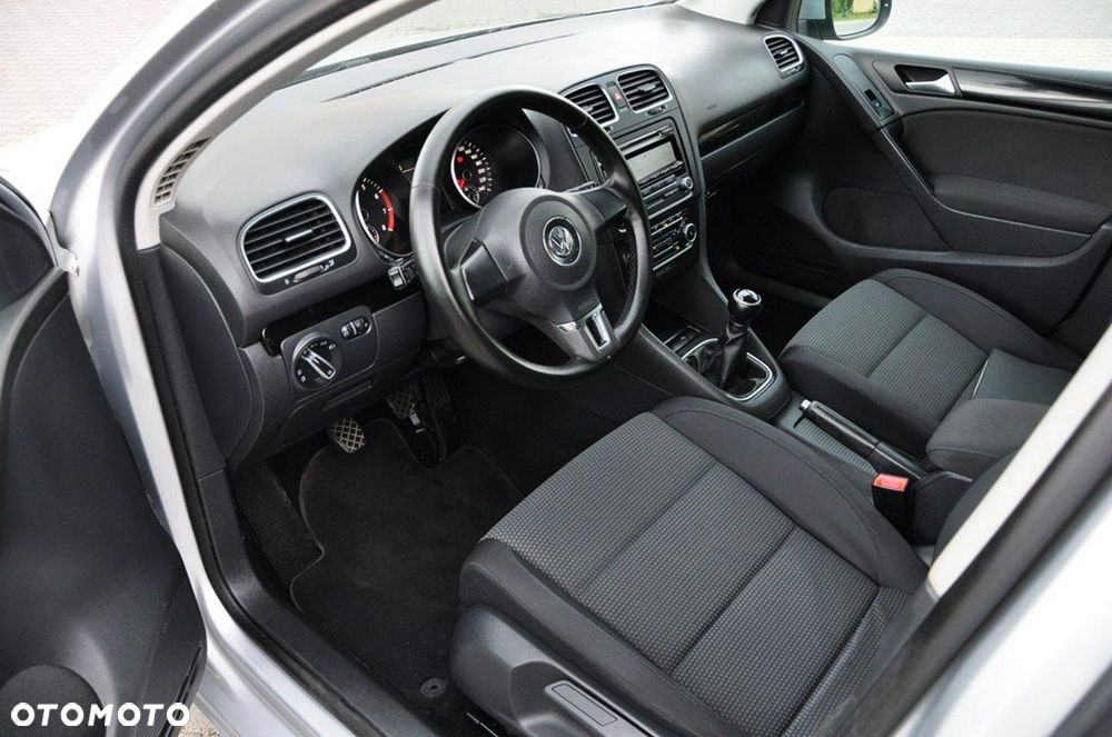 Volkswagen Golf - 29