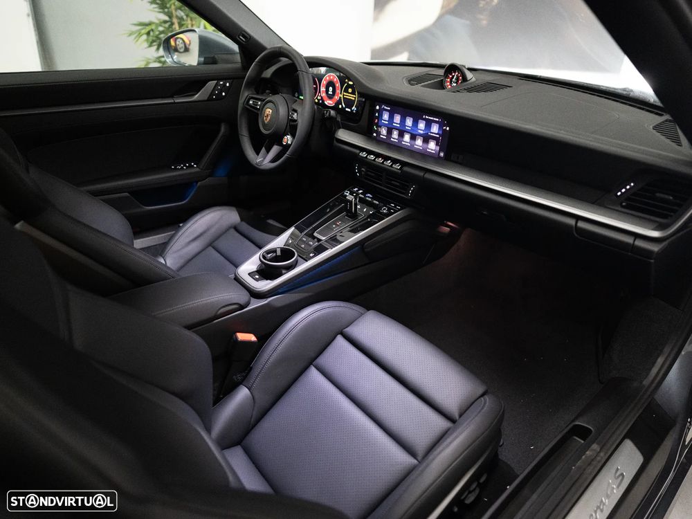 Porsche 911 (992) Carrera GTS PDK - 38