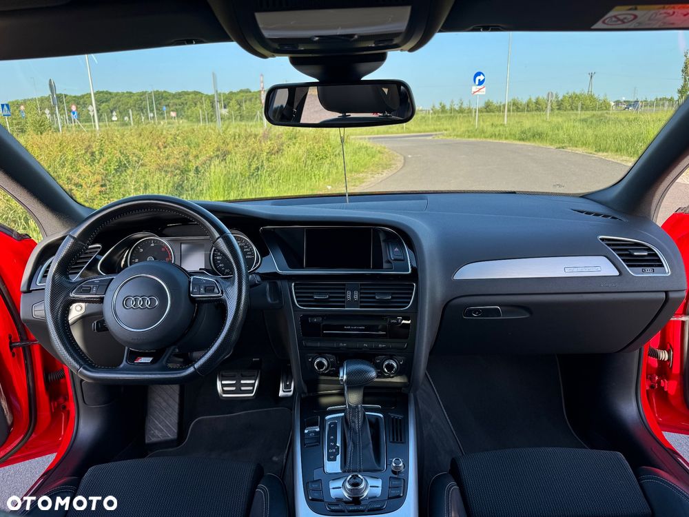 Audi A4 Avant 2.0 TDI DPF clean diesel quattro S tronic S line Sportpaket - 24
