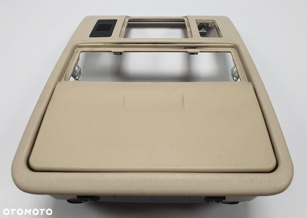 OBUDOWA LAMPKI SCHOWEK RANGE ROVER III L322 - 2
