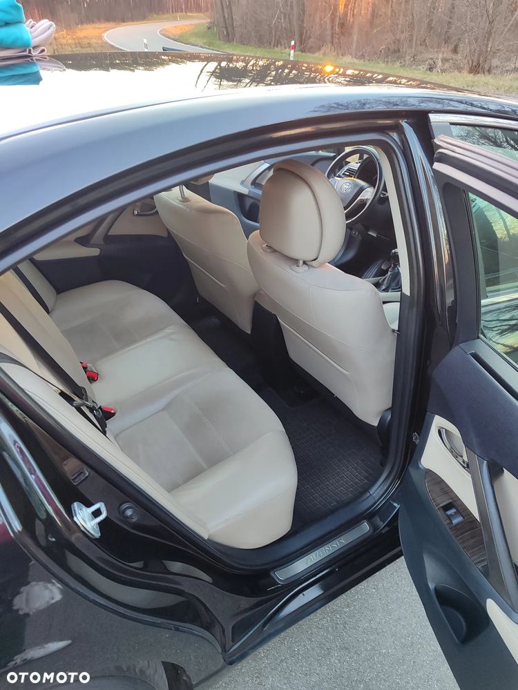 Toyota Avensis 1.8 Premium - 15