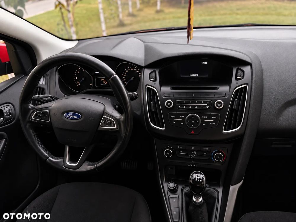 Ford Focus 1.5 TDCi SYNC Edition - 5