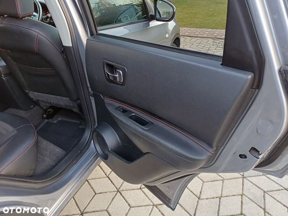 Nissan Qashqai 1.6 DCi Tekna EU6 - 27