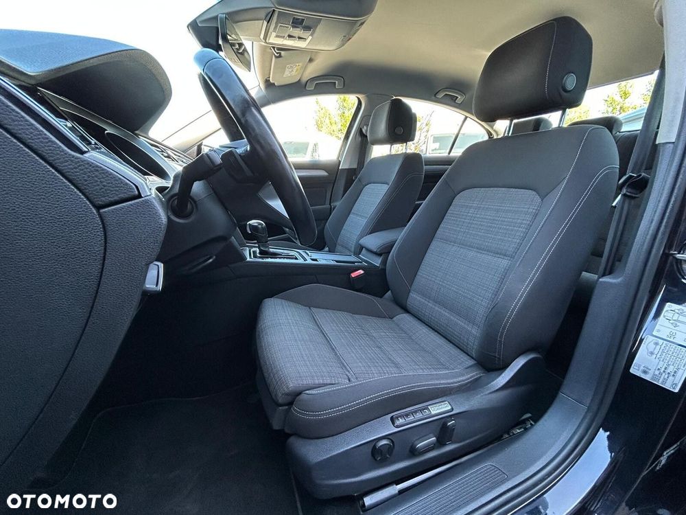 Volkswagen Passat 1.5 TSI EVO Business DSG - 9