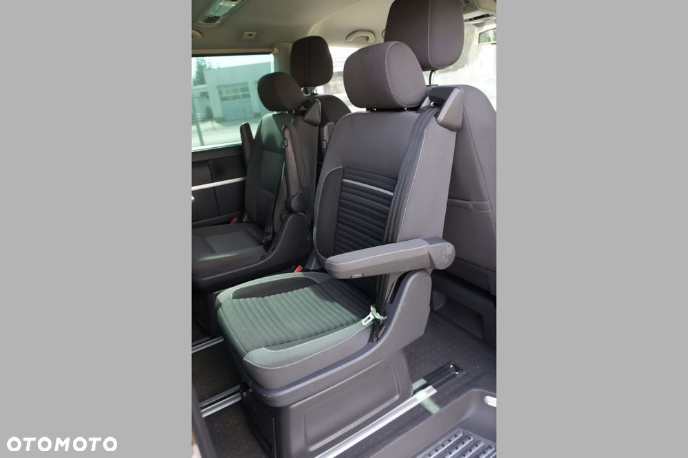 Volkswagen Multivan - 19
