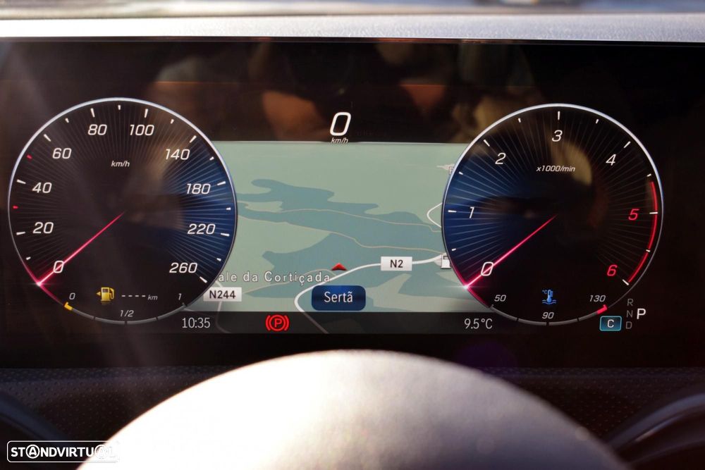 Mercedes-Benz CLA 180 d Shooting Brake AMG Line Aut. - 34