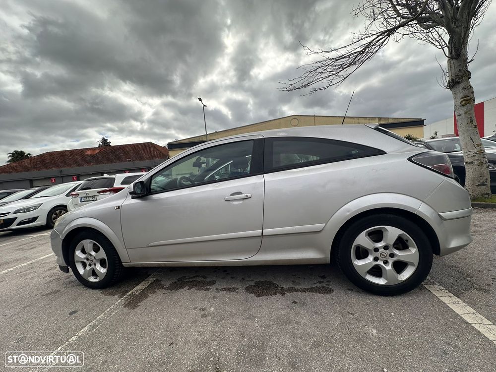 Opel Astra GTC 1.6 - 26
