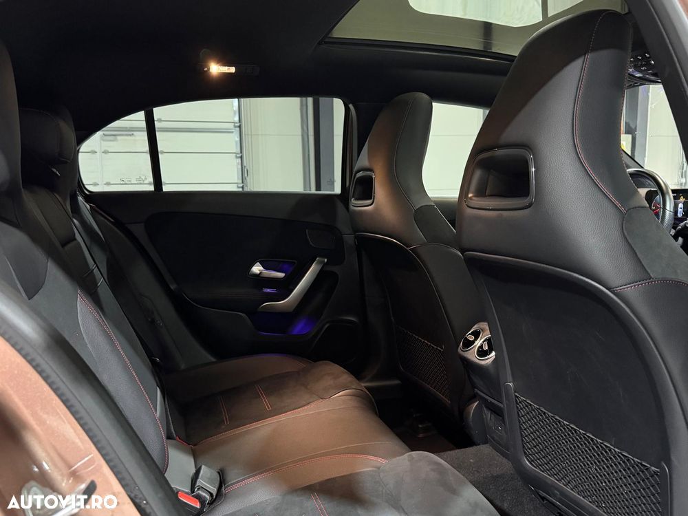 Mercedes-Benz A 250 4Matic Aut. - 28