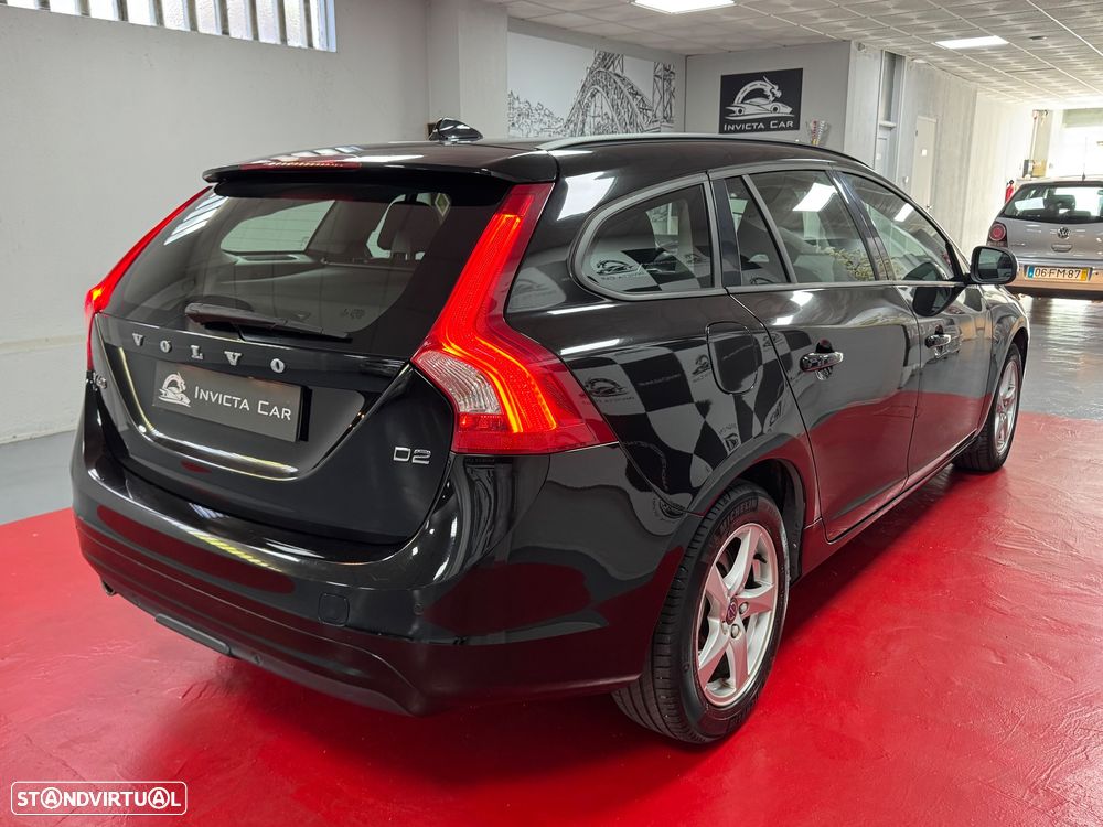 Volvo V60 D2 Momentum - 7