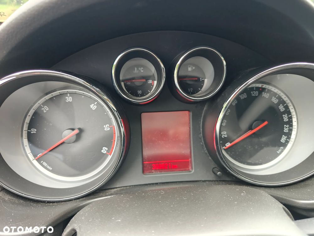 Opel Insignia 2.0 CDTI Cosmo - 17