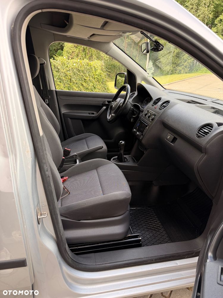 Volkswagen Caddy Maxi - 21