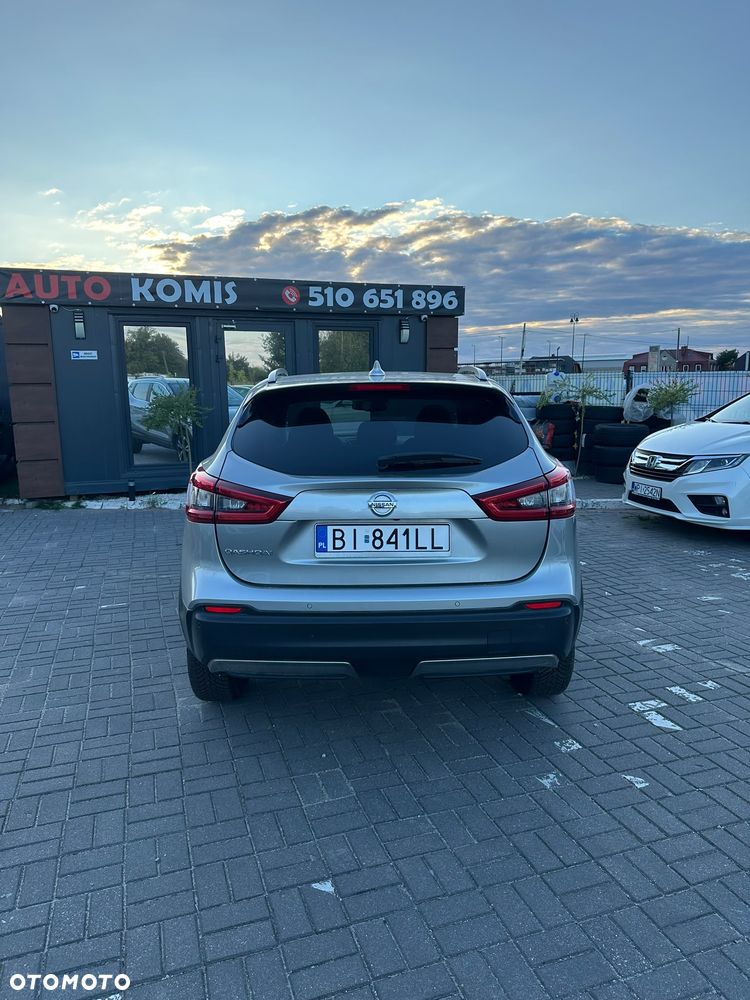 Nissan Qashqai 1.3 DIG-T N-Connecta EU6d - 4