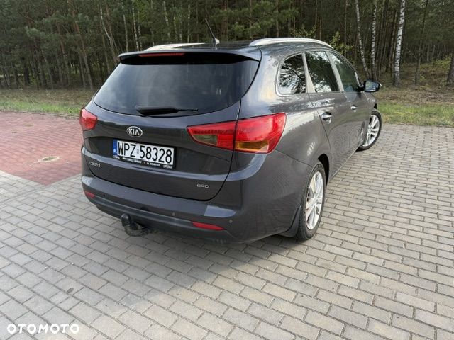 Kia Ceed 1.6 CRDi Business Line - 11