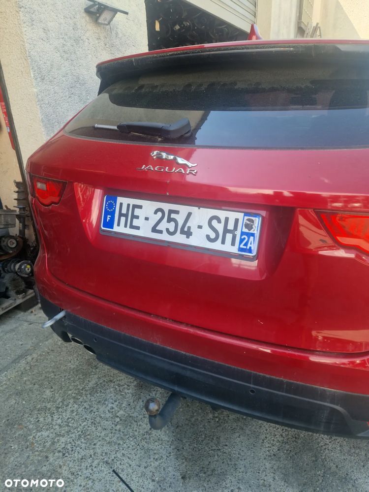 Jaguar F-Pace 20d R-Sport - 10