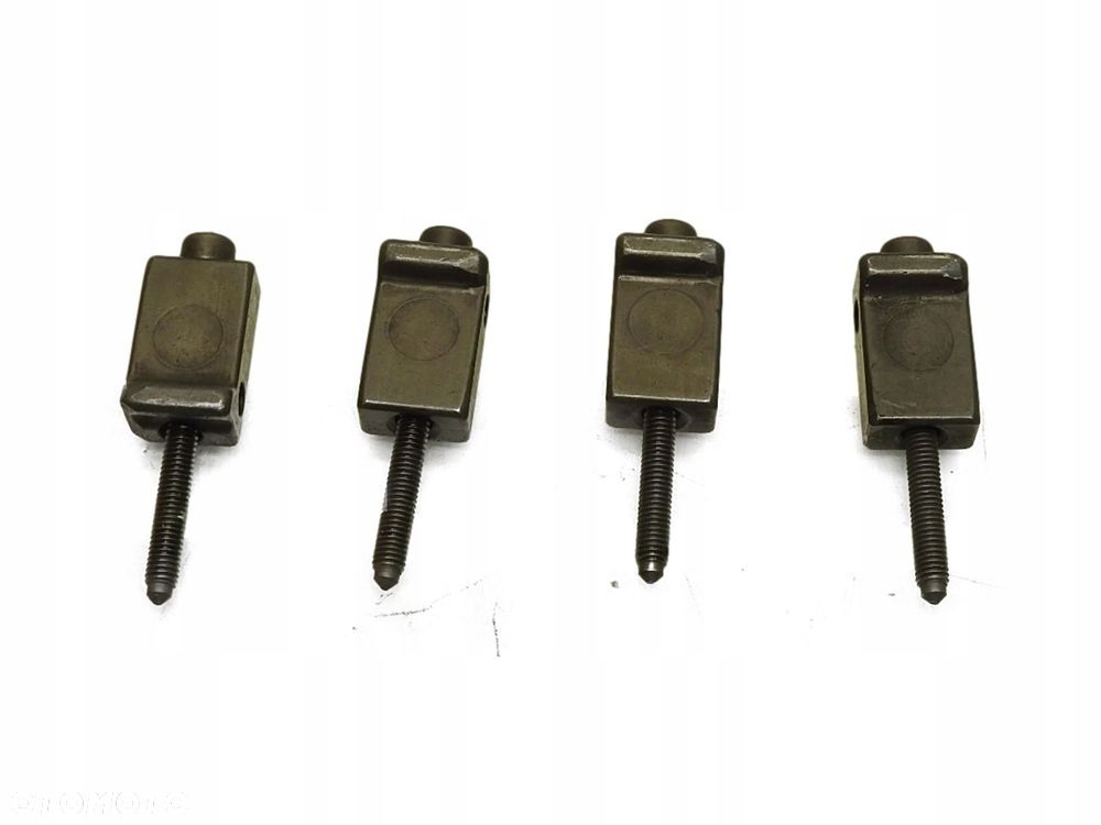 ŁAPKI MOCOWANIE WTRYSKU AUDI A3 8PA 1.9 TDI - 1