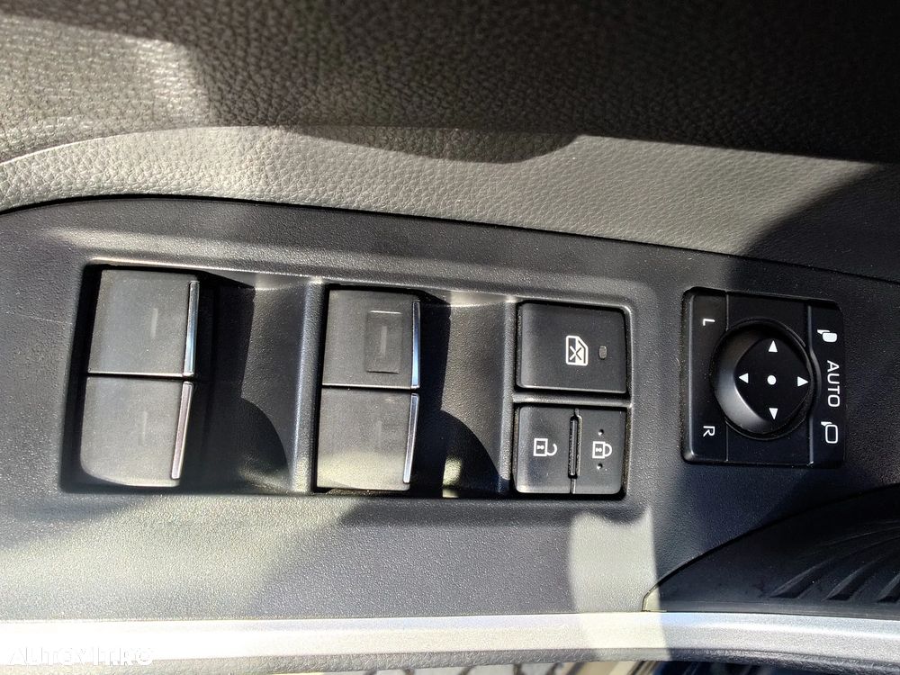 Toyota RAV4 2.5 VVT-iE 4x4 Exclusive - 15