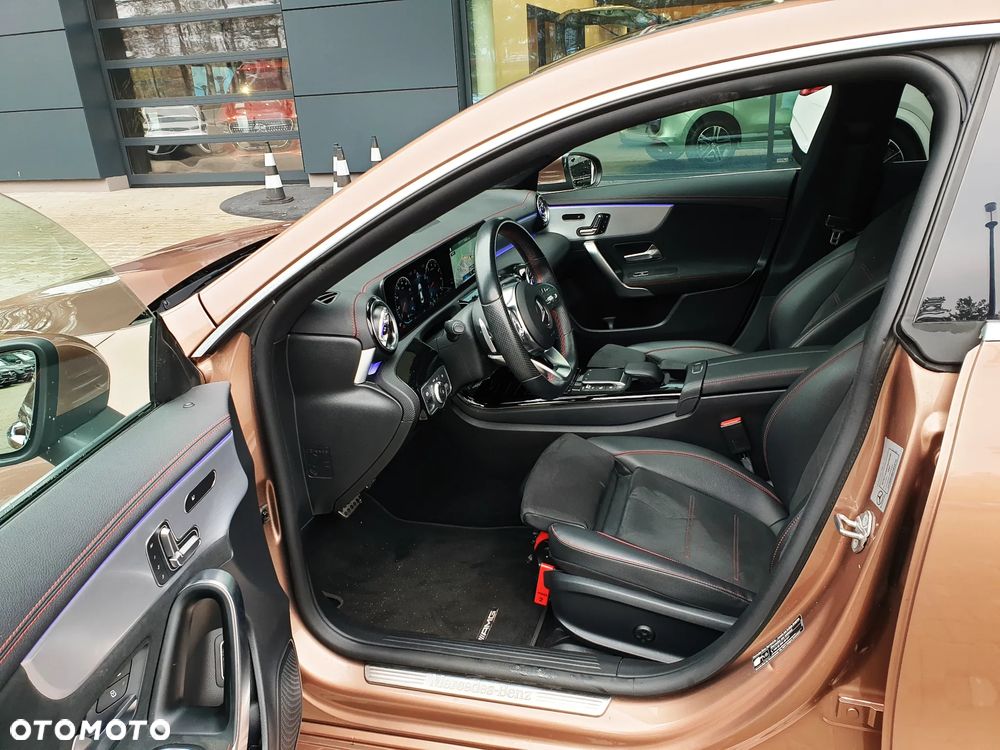 Mercedes-Benz CLA 250 AMG Line 7G-DCT - 13